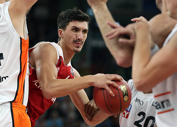 而是在法国 而是在法国