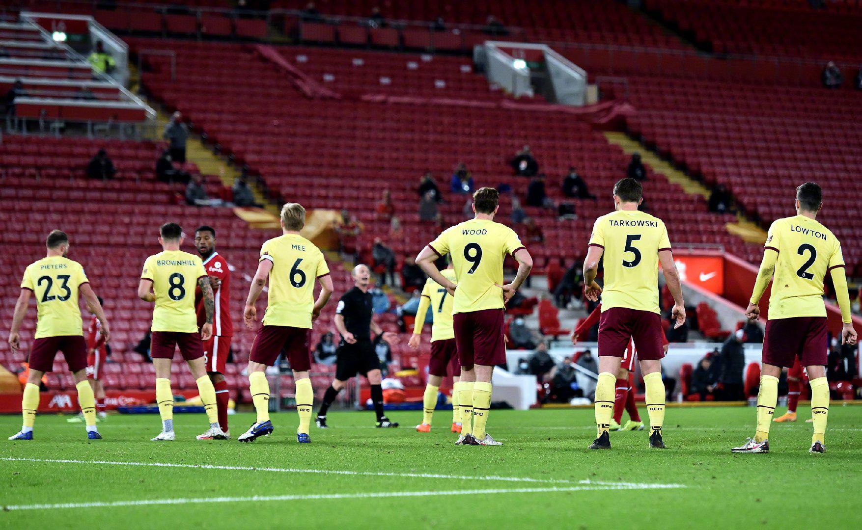 对抗中胜出 对抗中胜出