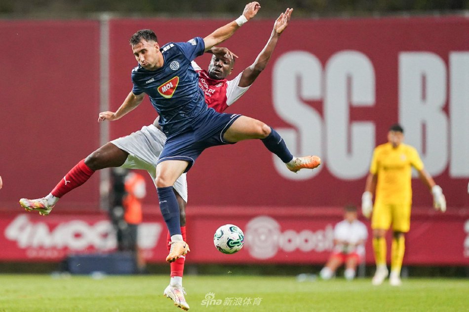 让球迷和高 让球迷和高